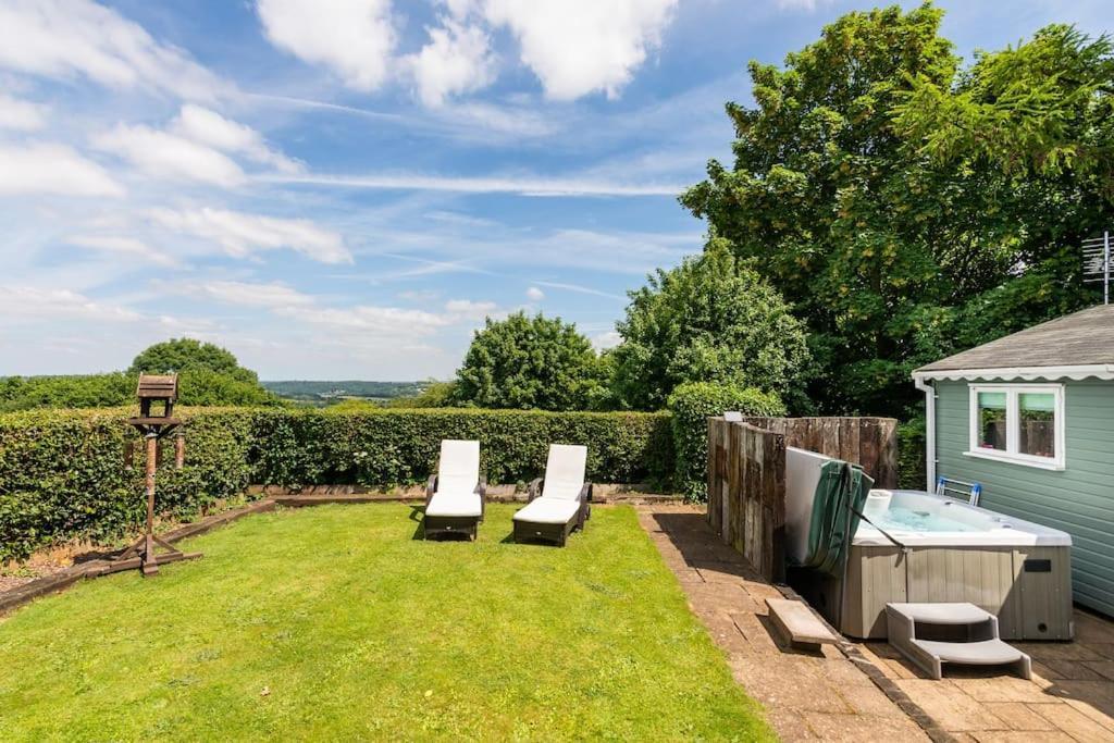 The Summerhouse, Countryside Retreat With Private Hot Tub بريدغنورث المظهر الخارجي الصورة