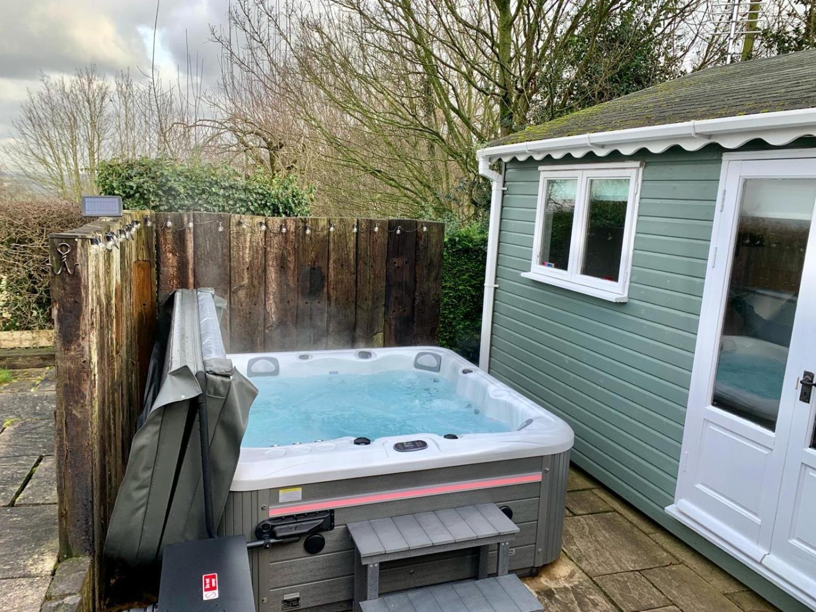 The Summerhouse, Countryside Retreat With Private Hot Tub بريدغنورث المظهر الخارجي الصورة